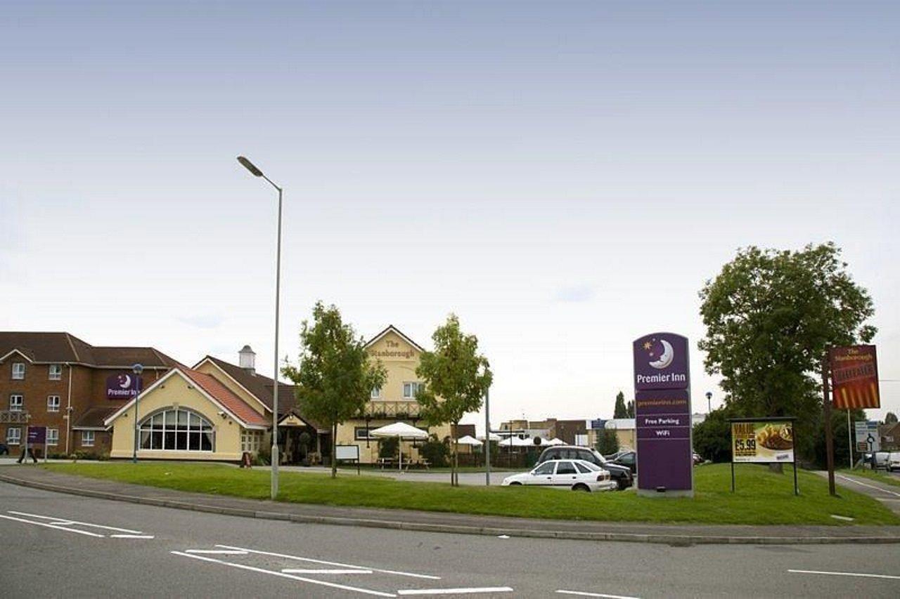 Premier Inn Welwyn Garden City Exterior foto